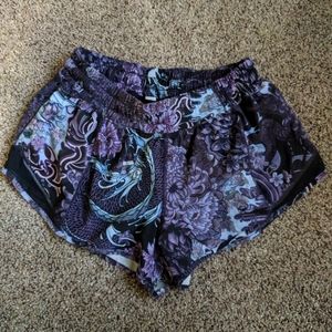 Lululemon Hotty hot short memoir multi purple